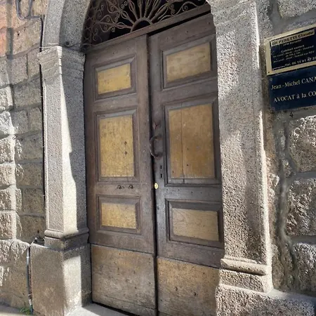 Deux Pieces Au Coeur De Sartène